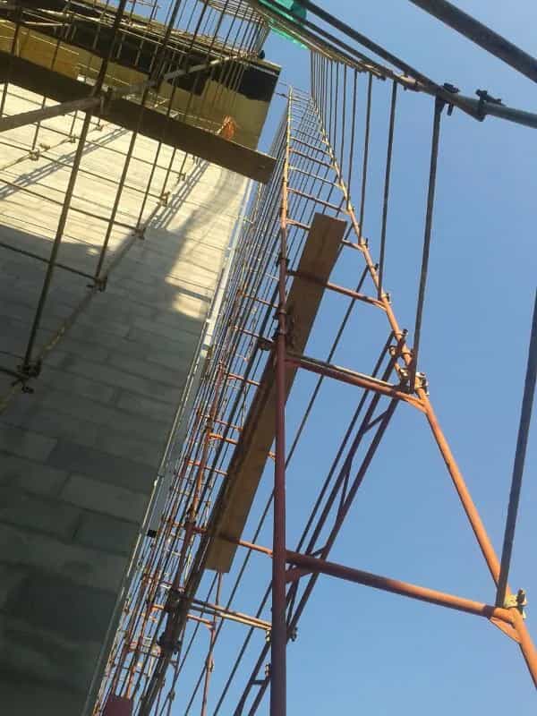 برج سقالات من 15 طابقاً في الأشرفية، بيروت.